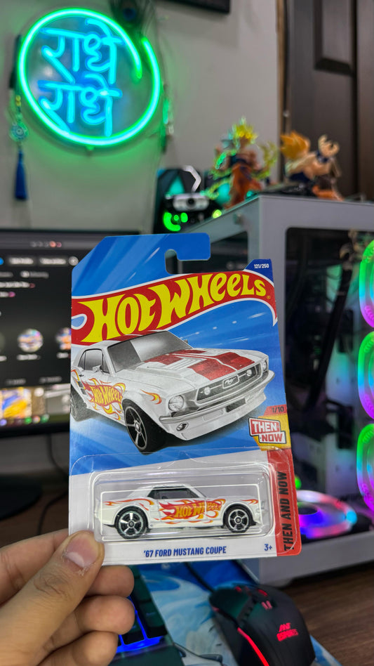 Ford Mustang Coupe